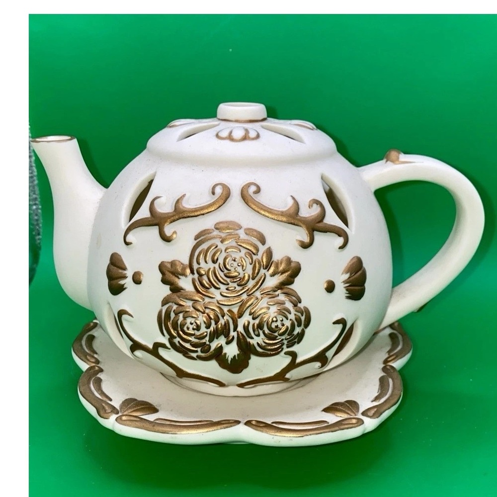 Partylite TEAPOT Tealight Candle Holder TEA TIME Luminary P7301 Porcelain Bisque